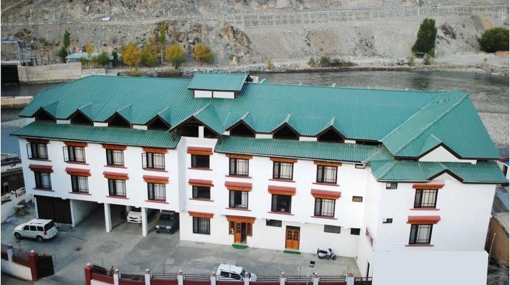 Hotel Zojila Residency Kargil Exterior photo